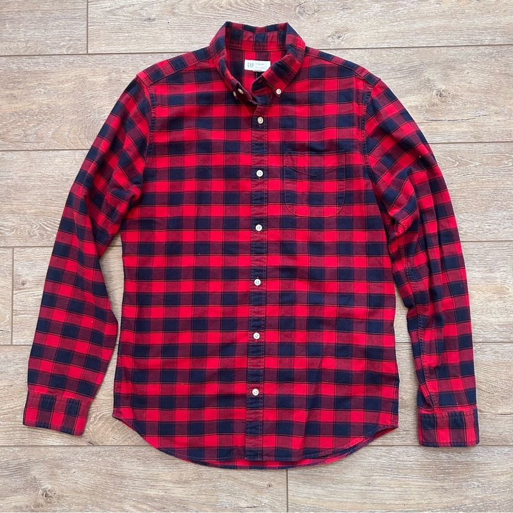 NWOT GAP Red Navy Plaid Button Down Shirt‎ Mens Medium Slim Fit Stretch Preppy